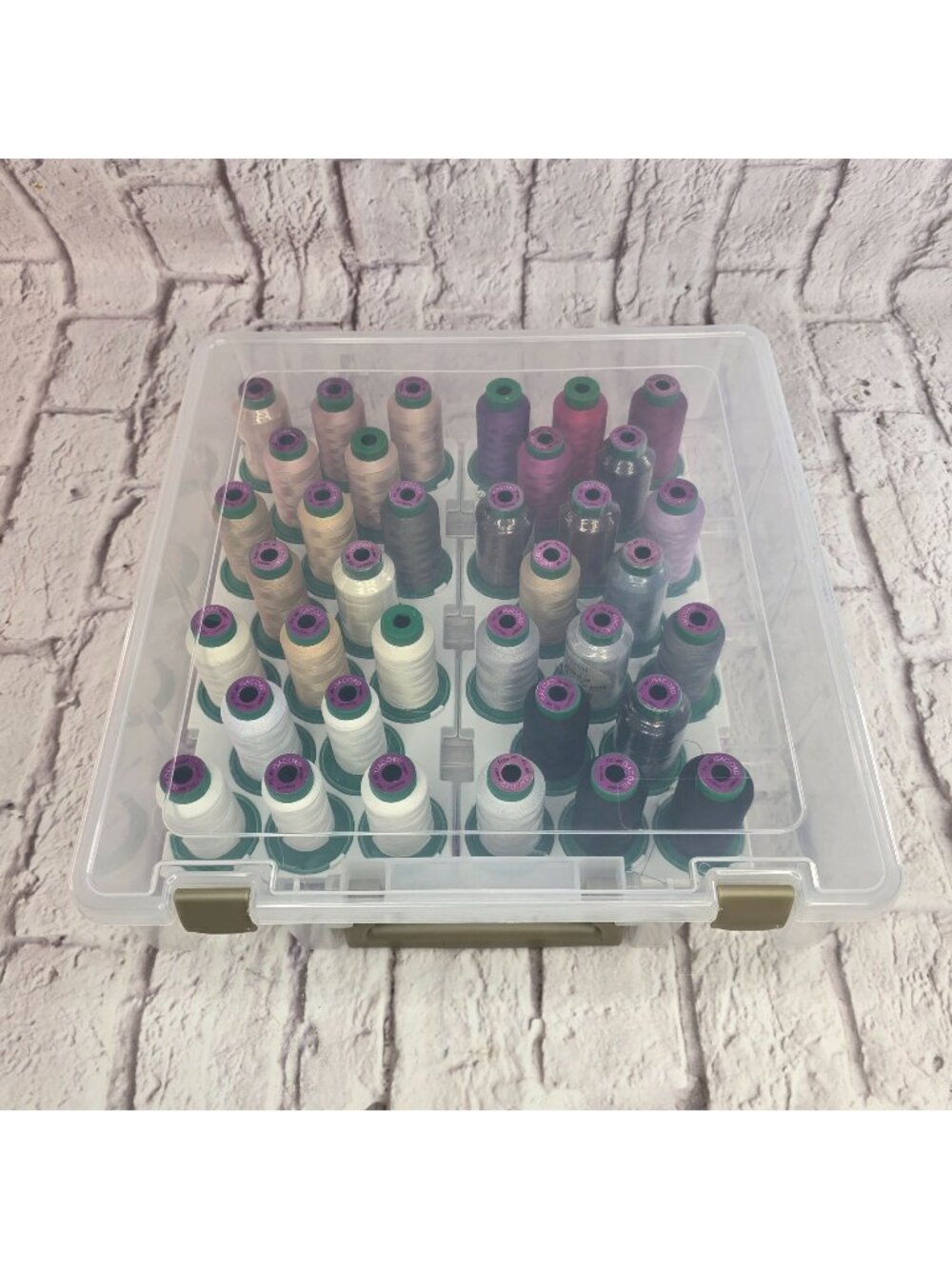 Amann Isacord 40 Polyester Embroidery Thread 36 Spools In Case Multi-Color 7 New